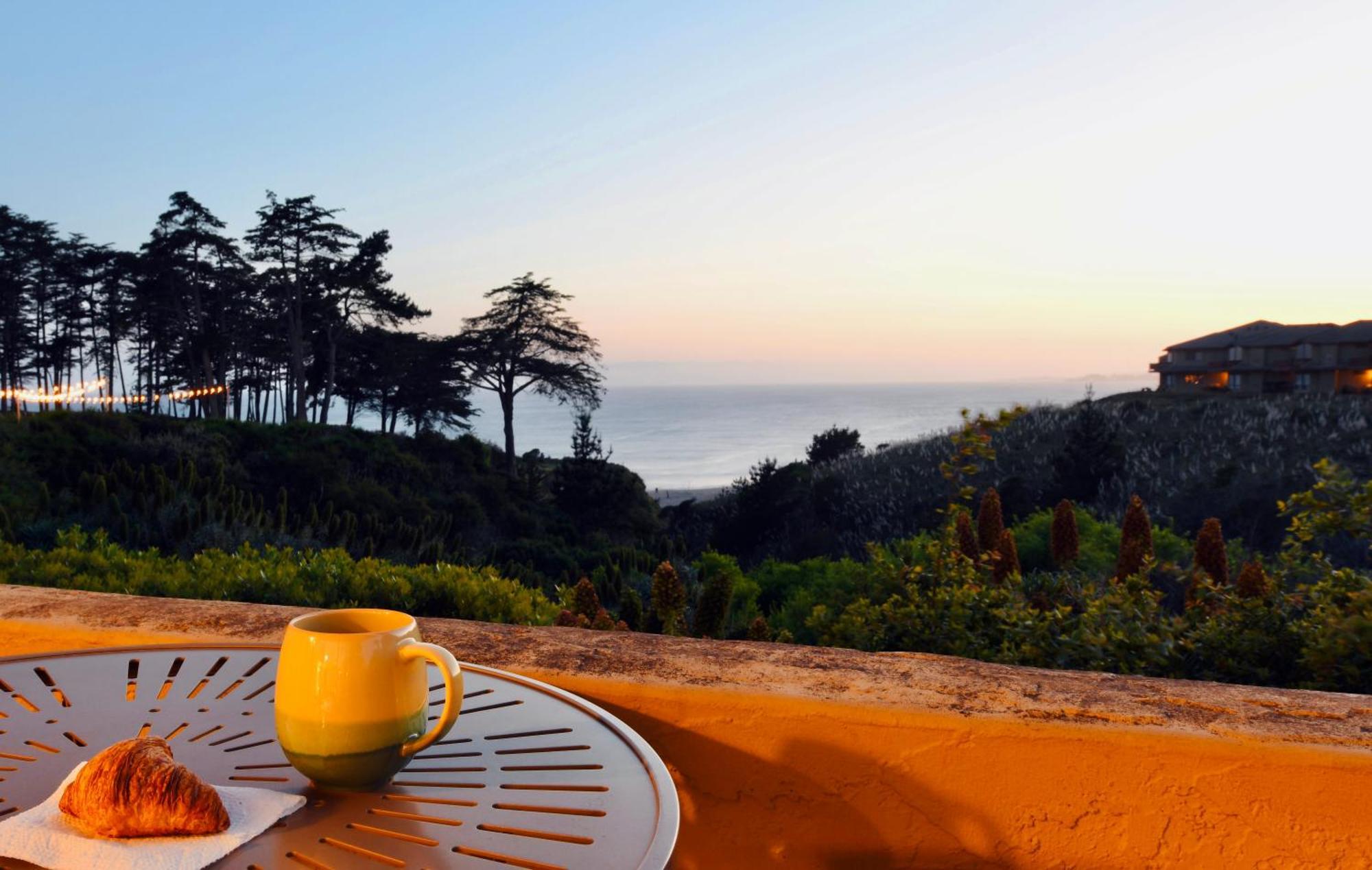 Apartment Royal - Ocean View - Heated Pools - Seascape's 1 Bedroom - 3 Beds - End Unit