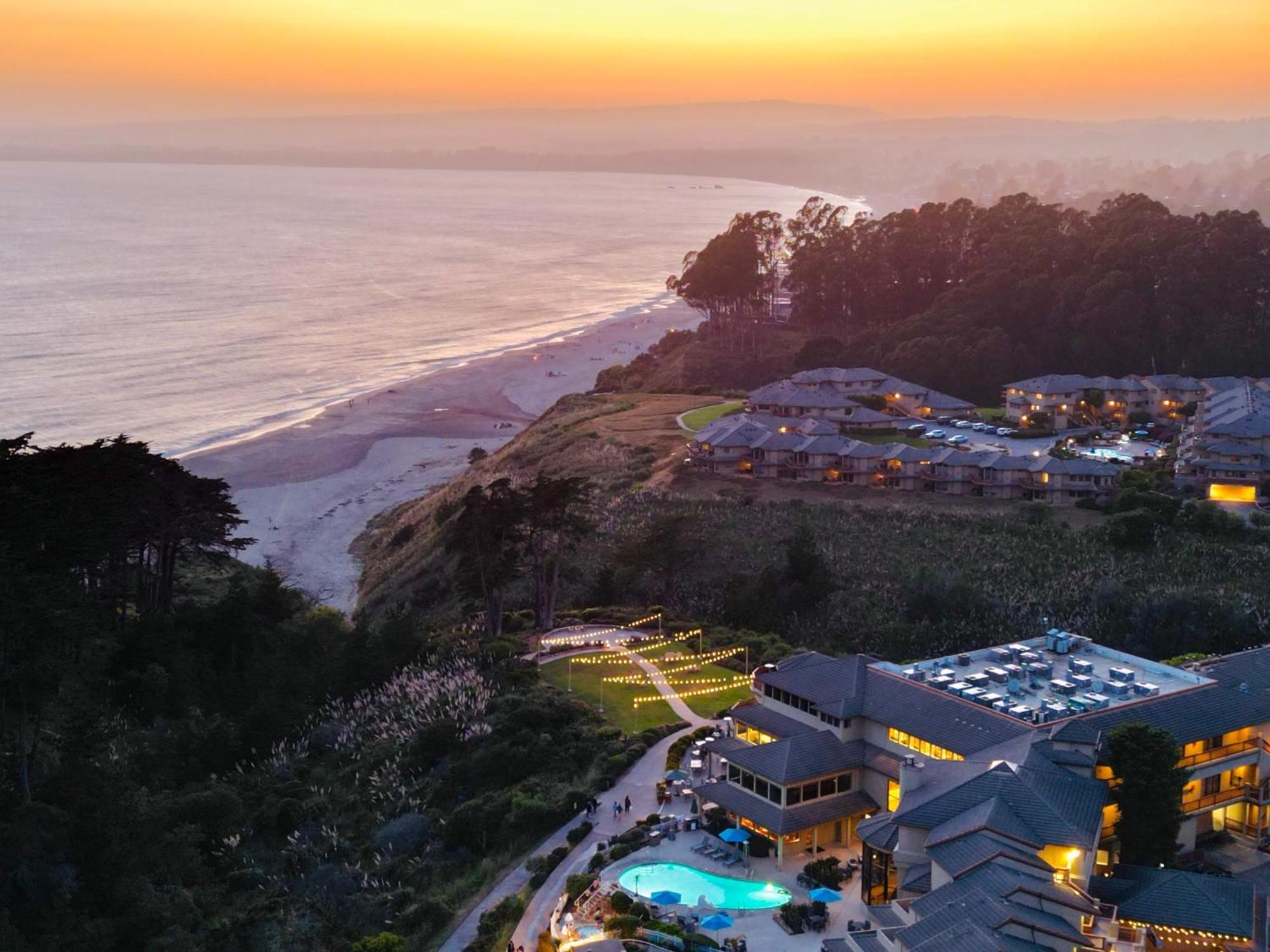Royal - Ocean View - Heated Pools - Seascape's 1 Bedroom - 3 Beds - End Unit Aptos