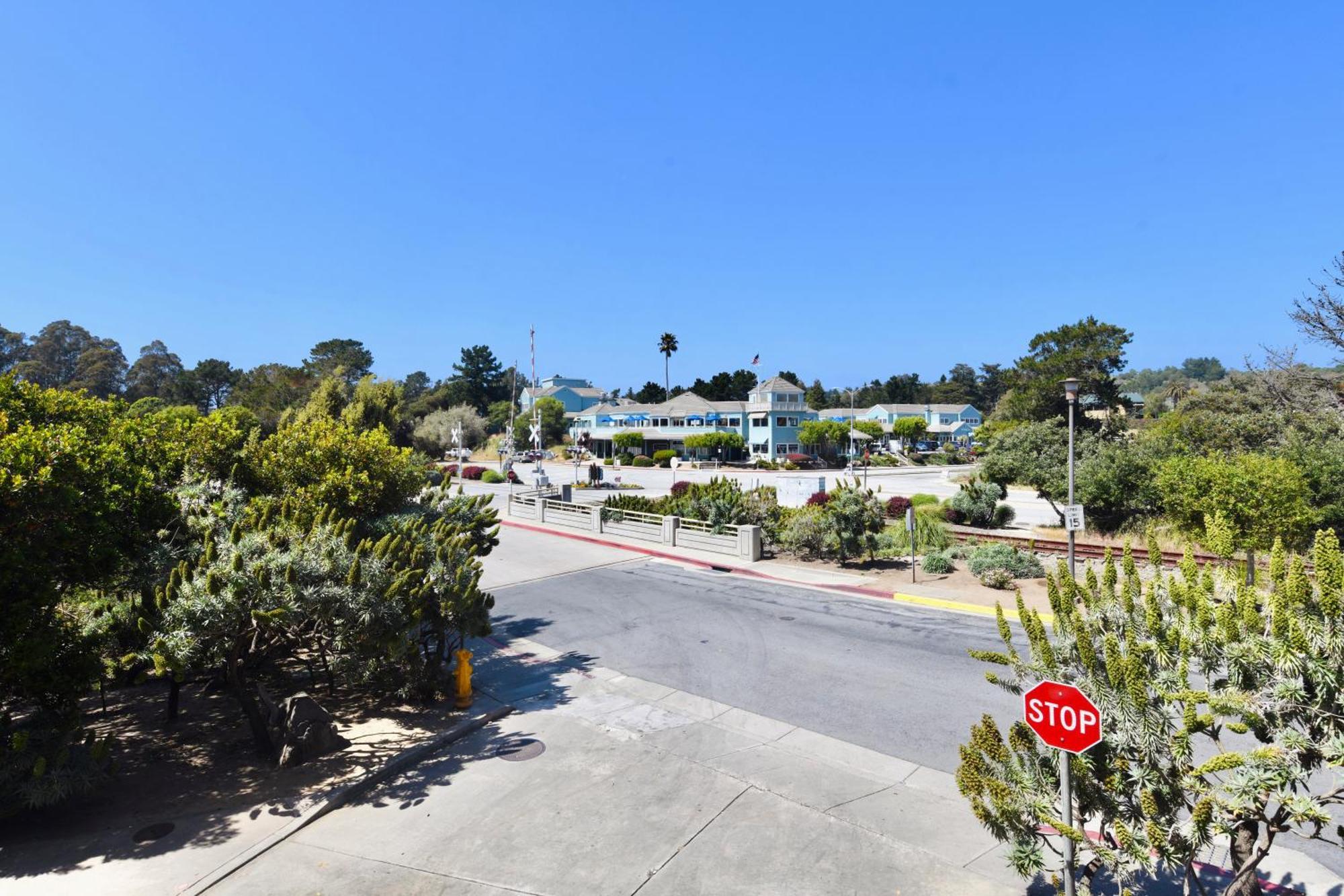 Apartment Royal - Ocean View - Heated Pools - Seascape's 1 Bedroom - 3 Beds - End Unit Aptos